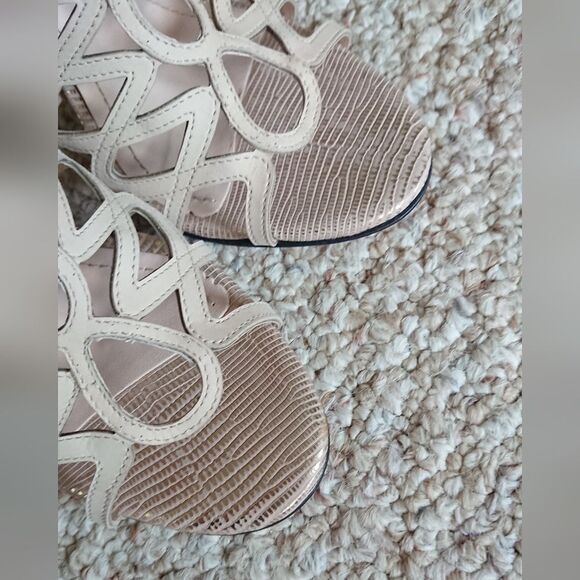 Klub Nico beige laser-cut leather sandal size 9.5M - Picture 8 of 14